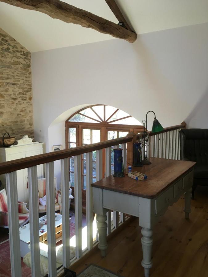 No 6 Bed & Breakfast Dournazac ภายนอก รูปภาพ